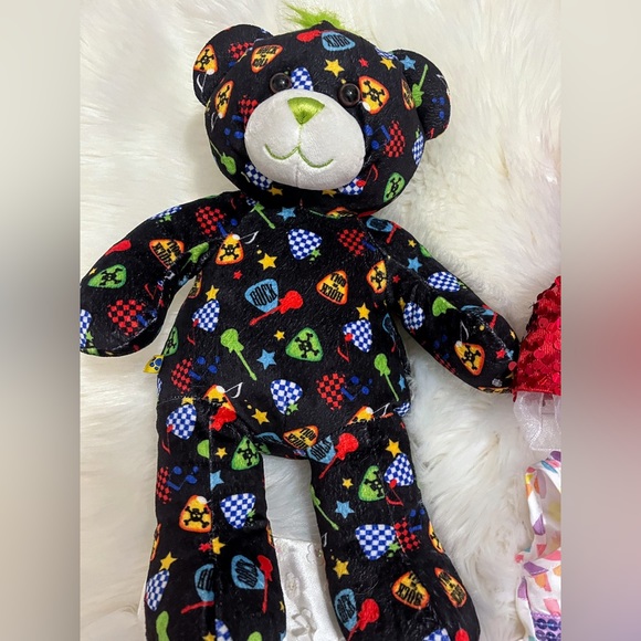 Build-A-Bear Lot Rocker Bear with AUX Cable Girl Clothes and Skechers - Picture 2 of 12